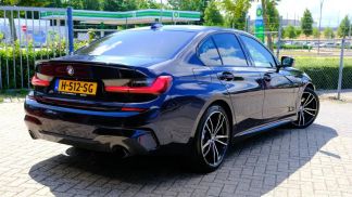 Lízing Sedan BMW 330 2019