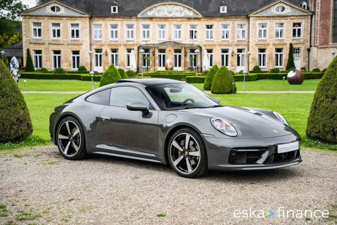 Lízing Kupé Porsche 992 2020