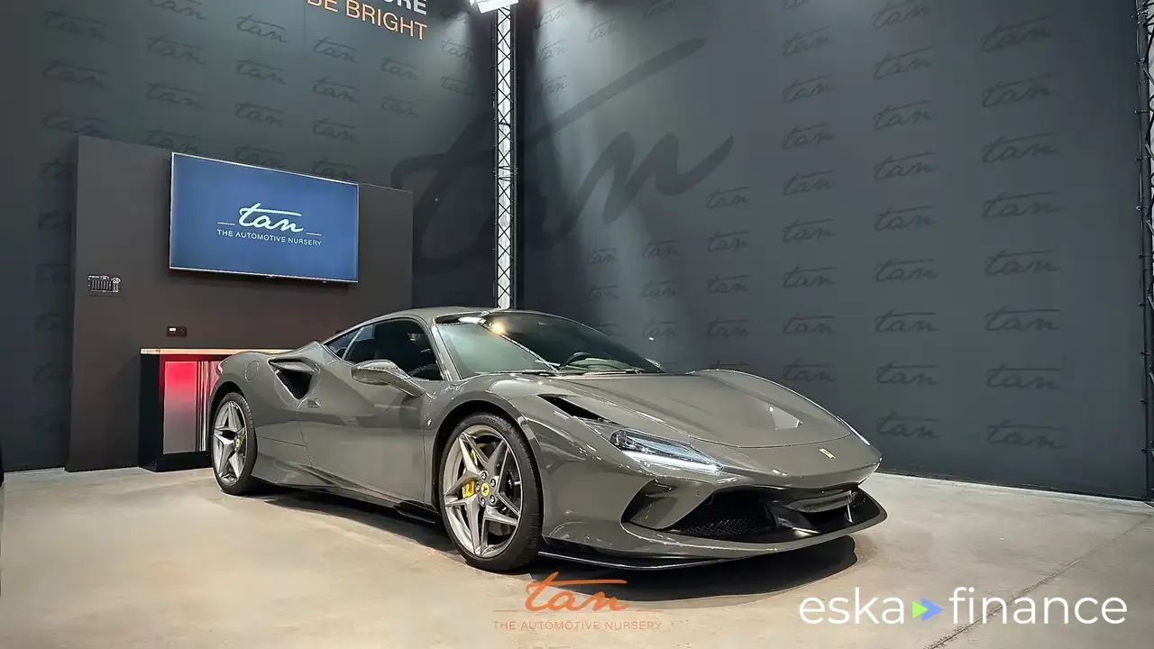 Finansowanie Coupé Ferrari F8 TRIBUTO 2021