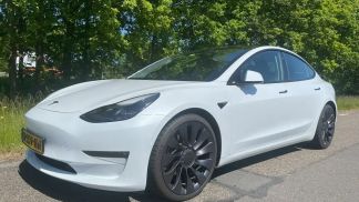 Lízing Sedan Tesla Model 3 2021