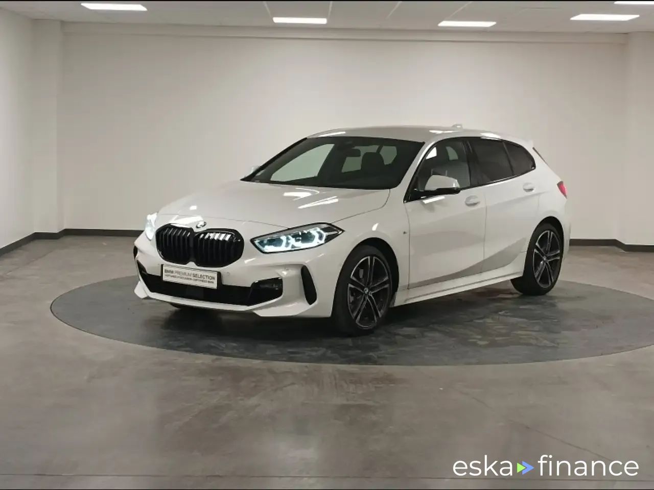 Leasing Sedan BMW 118 2024