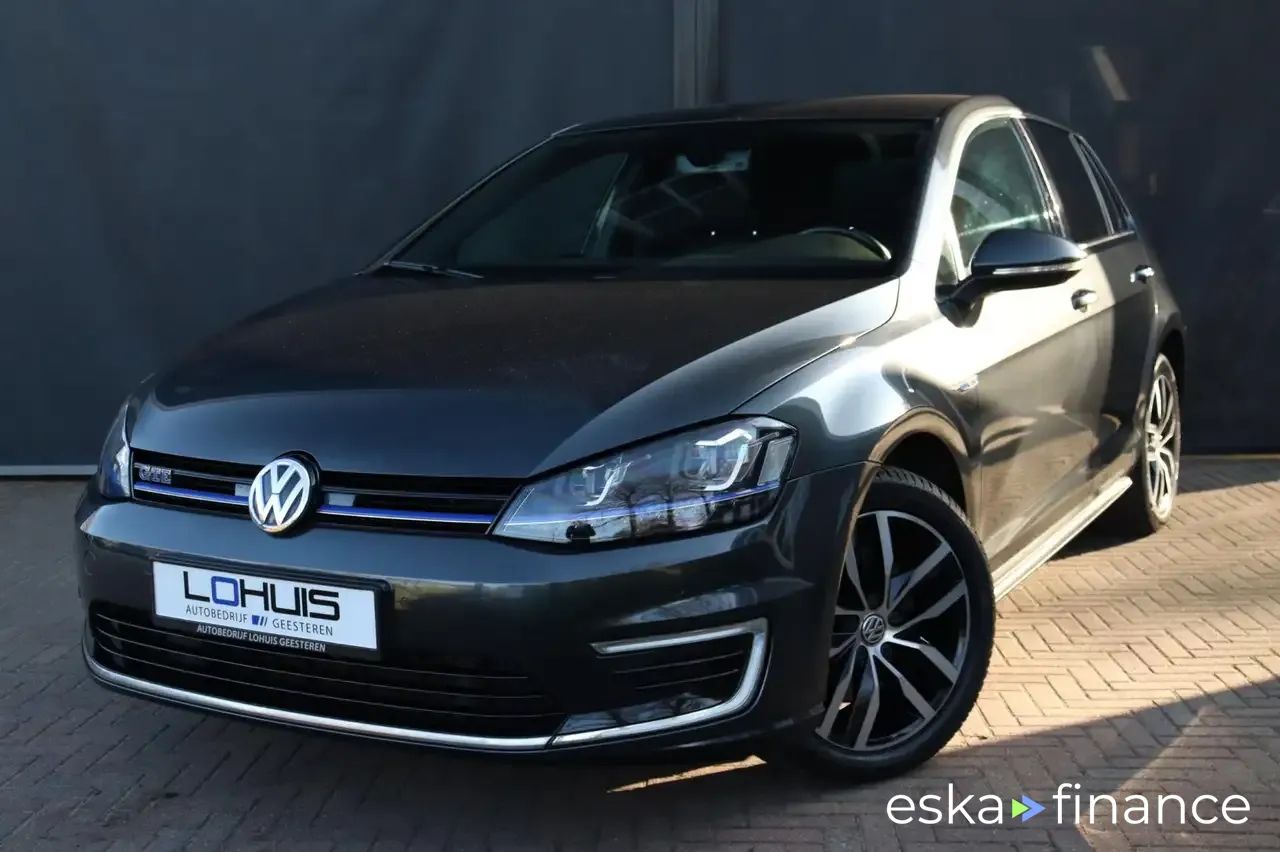 Leasing Hatchback Volkswagen GOLF GTE 2015