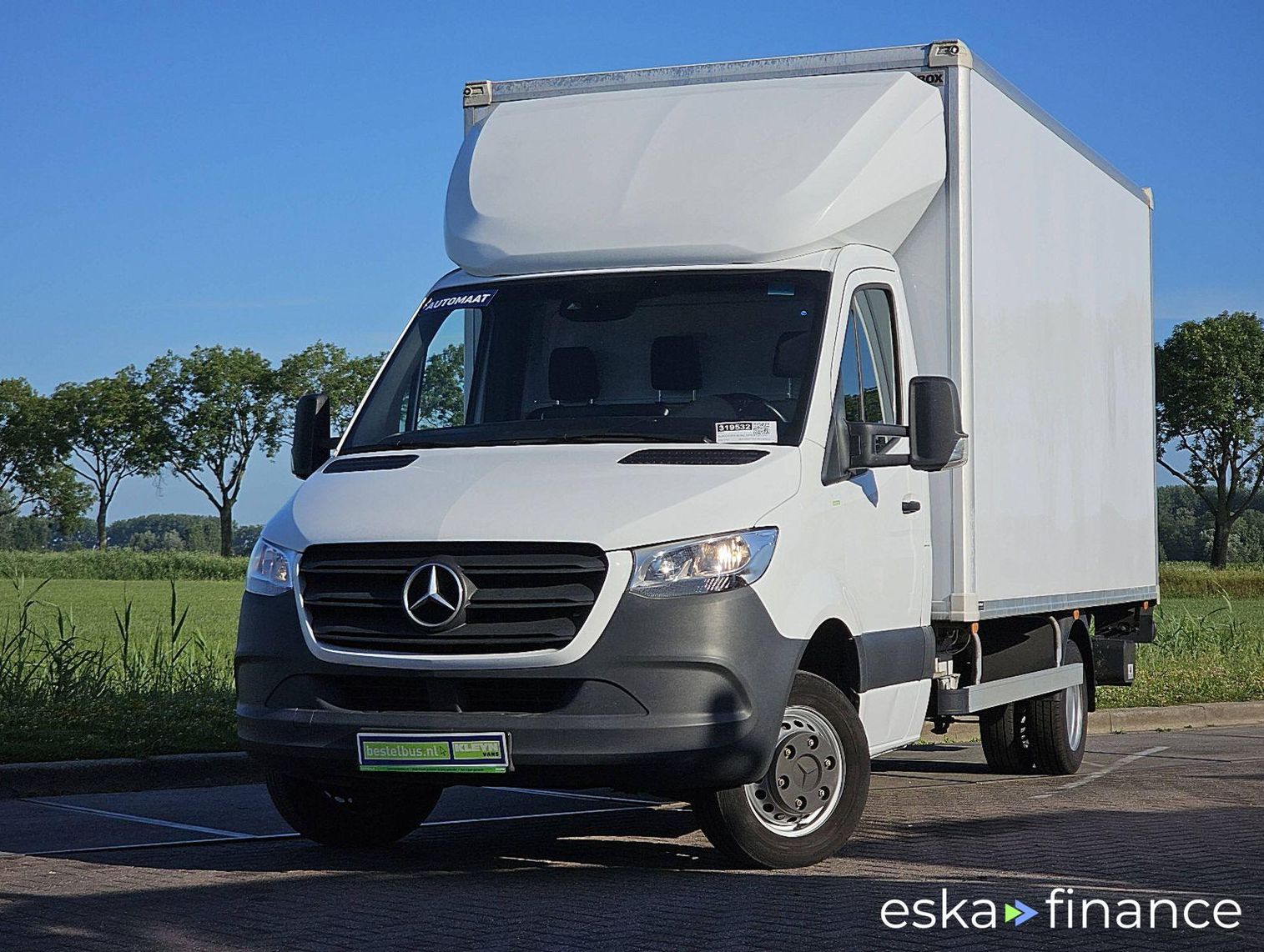 Lízing Uzavretý box Mercedes-Benz SPRINTER 516 2021