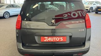 Lízing Hatchback Peugeot 5008 2015