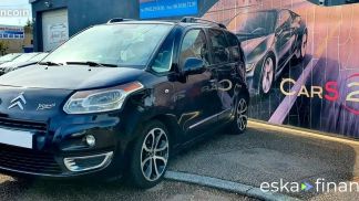 Lízing Hatchback Citroën C3 Picasso 2010