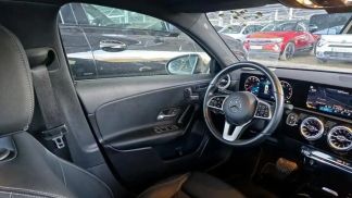 Lízing Sedan MERCEDES A 180 2021