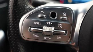 Lízing Sedan MERCEDES A 200 2019