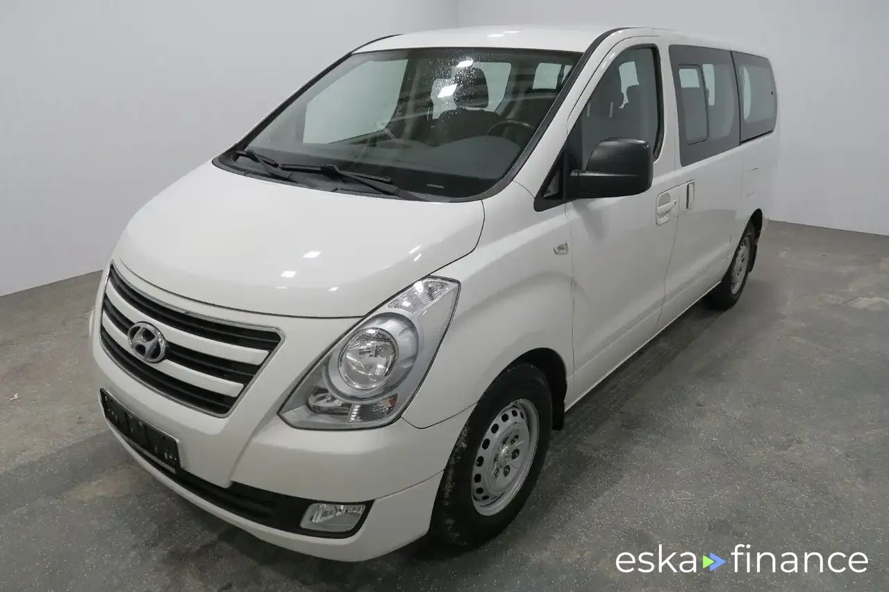 Transport pasażerów Hyundai H-1 2017