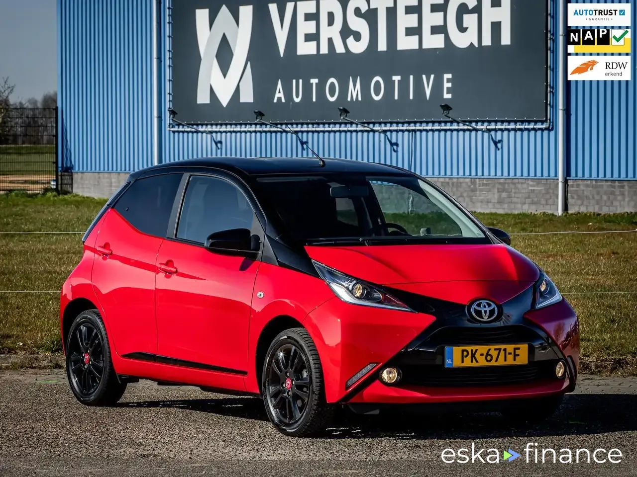 Leasing Hatchback Toyota AYGO 2017