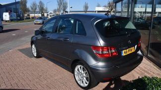 Financování Hatchback MERCEDES B 160 2011
