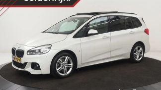 Lízing Hatchback BMW 218 2018