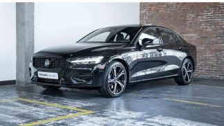Lízing Sedan Volvo S60 2024