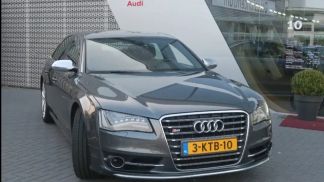 Lízing Sedan Audi S8 2013