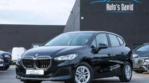 BMW 225 2023