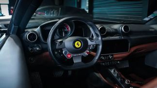 Financování Konvertibilní Ferrari Portofino 2019