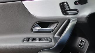 Lízing Sedan MERCEDES A 250 2020