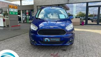 Transport pasażerów Ford Tourneo Courier 2017