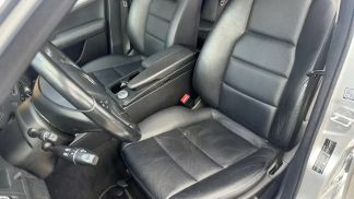 Lízing Sedan MERCEDES C 180 2011