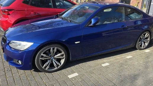 BMW 320 2011