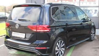 Financování Hatchback Volkswagen Touran 2019