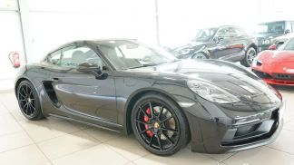 Financování Kupé Porsche Cayman 2024