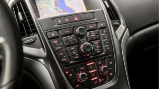 Lízing Sedan Opel Astra 2014
