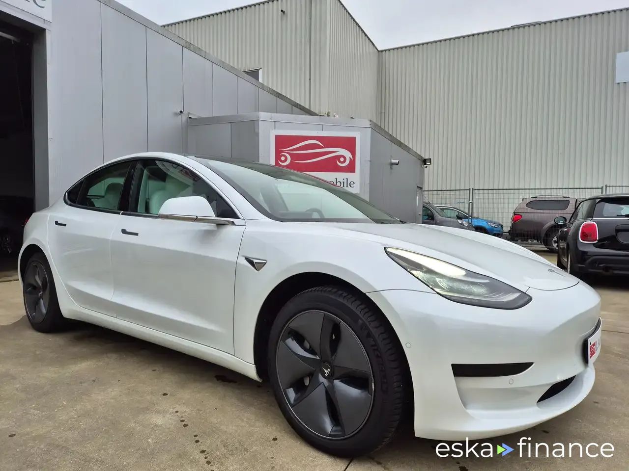 Leasing Sedan Tesla Model 3 2020