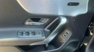 Lízing Sedan MERCEDES CLA 220 2019