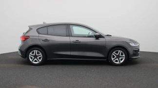 Lízing Sedan Ford Focus 2022