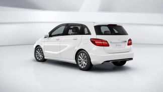 Leasing Sedan MERCEDES B 180 2018