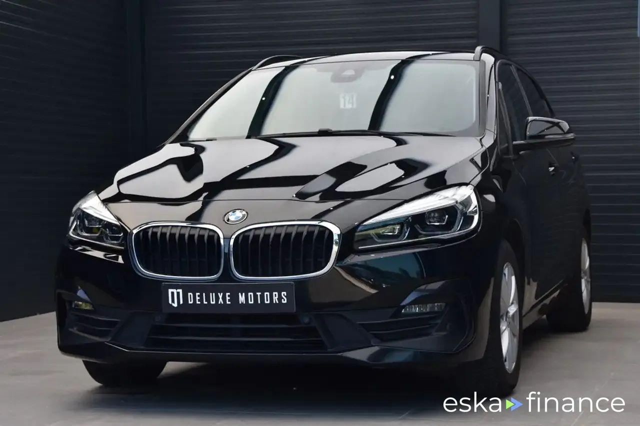 Lízing Hatchback BMW 216 2021