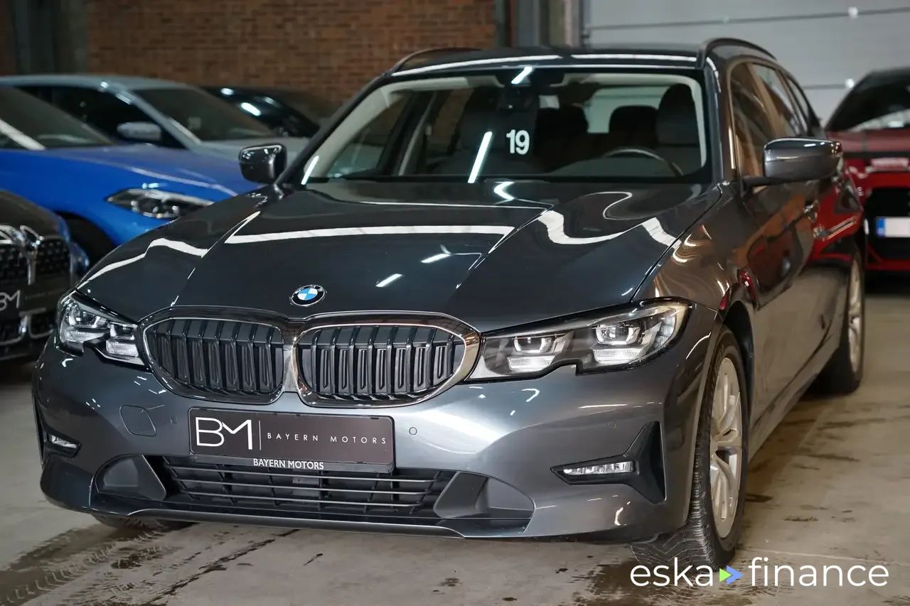 Finansowanie Wóz BMW 318 2020