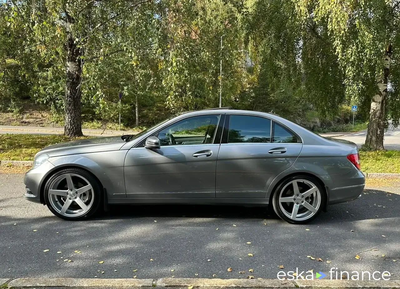 Leasing Sedan MERCEDES C 250 2012