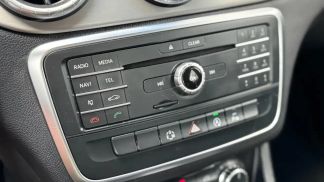 Lízing Sedan MERCEDES CLA 180 2016