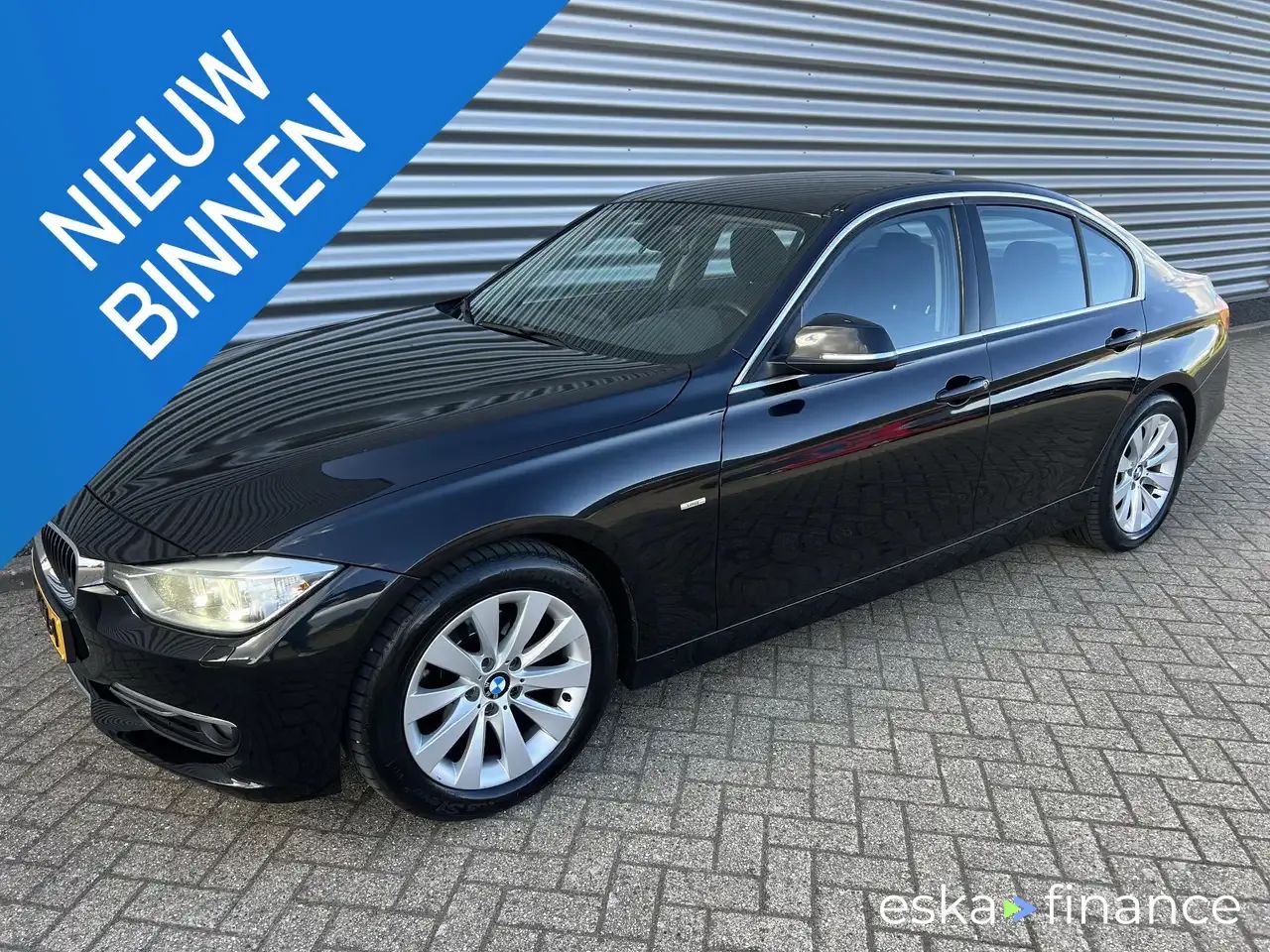 Finansowanie Sedan BMW 320 2012