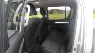 Finansowanie SUV Toyota Hilux 2024