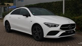 Lízing Sedan MERCEDES CLA 250 2020