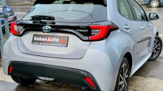 Lízing Sedan Toyota Yaris 2021