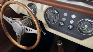 Lízing Kabriolet Morgan 4/4 2012