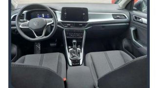 Financování Sedan Volkswagen T-Roc 2025