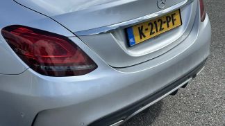 Lízing Sedan MERCEDES C 180 2021