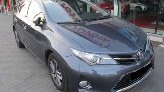 Lízing Hatchback Toyota Auris 2015