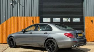 Lízing Sedan MERCEDES E 200 2017