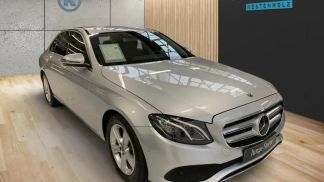 Lízing Sedan MERCEDES E 200 2017