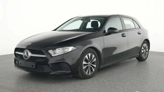 Lízing Hatchback MERCEDES A 200 2021
