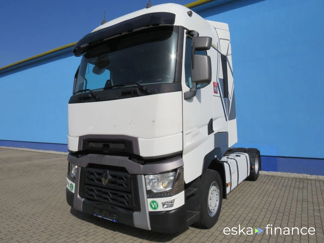Lízing Traktor Renault T520 2018