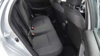 Leasing Sedan Toyota Yaris 2022