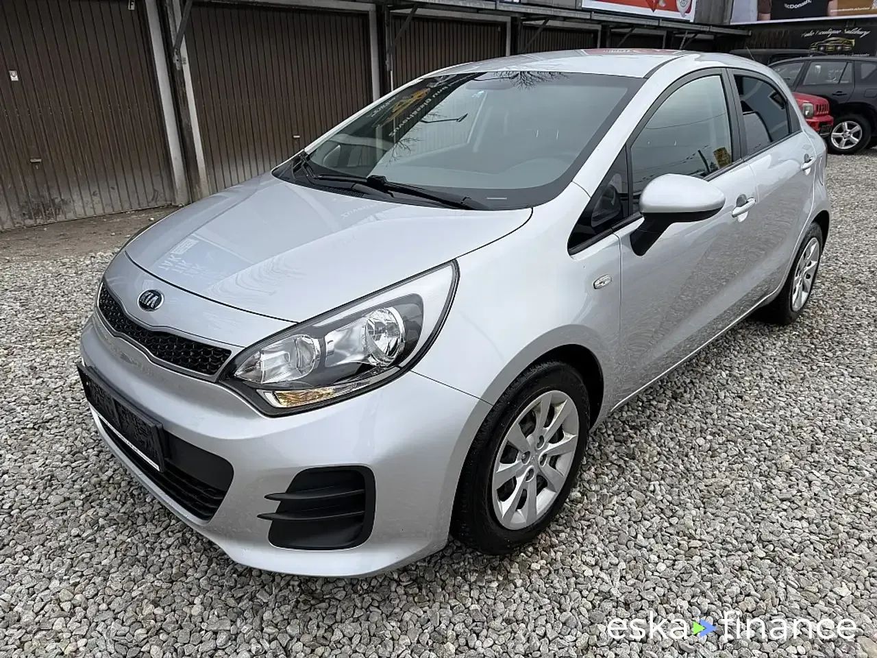 Leasing Sedan Kia Rio 2015