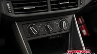 Lízing Sedan Volkswagen Polo 2020