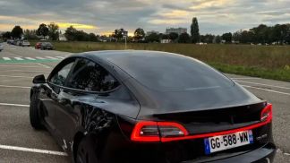 Finansowanie Van Tesla Model 3 2022